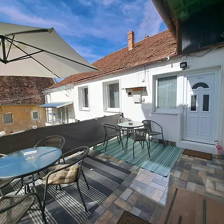 Studio With Free Parking In The Center - Deliamo 3 Sibiu Exterior photo